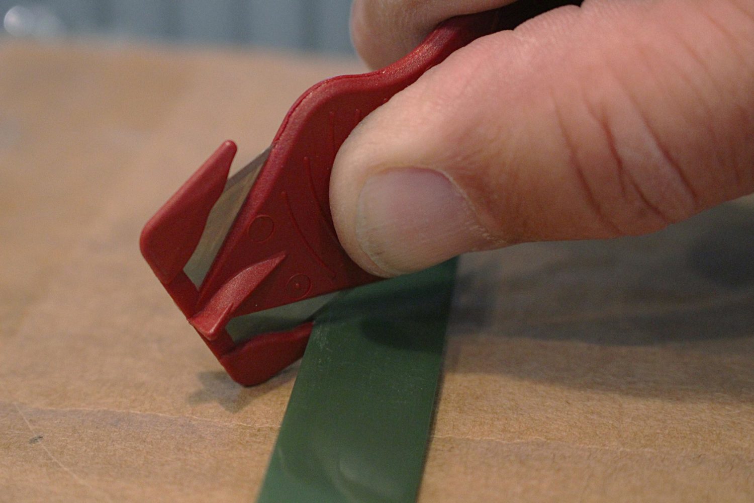 How to Dispose of Box Cutter Blades